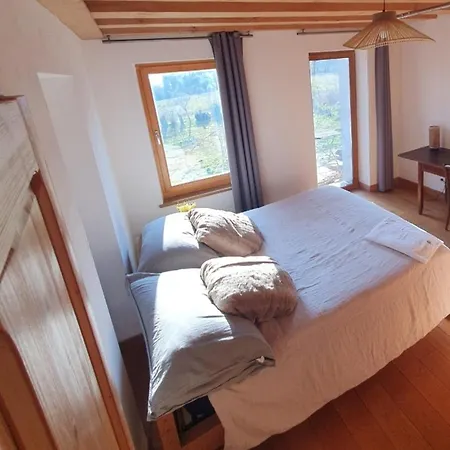 Sejour Paisible Pres De Geneve Guest house